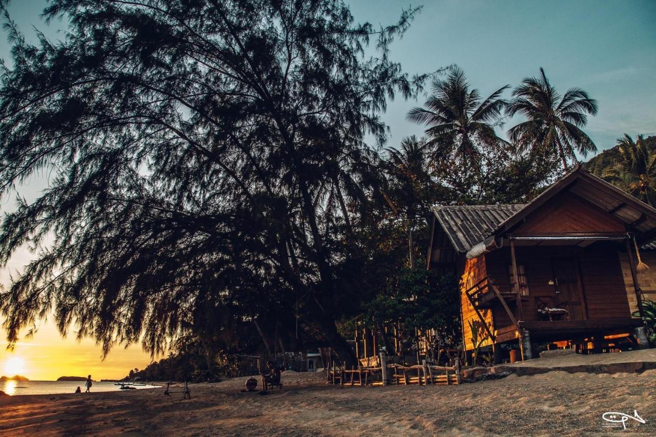 Bird Bungalows Haad Rin Exterior photo